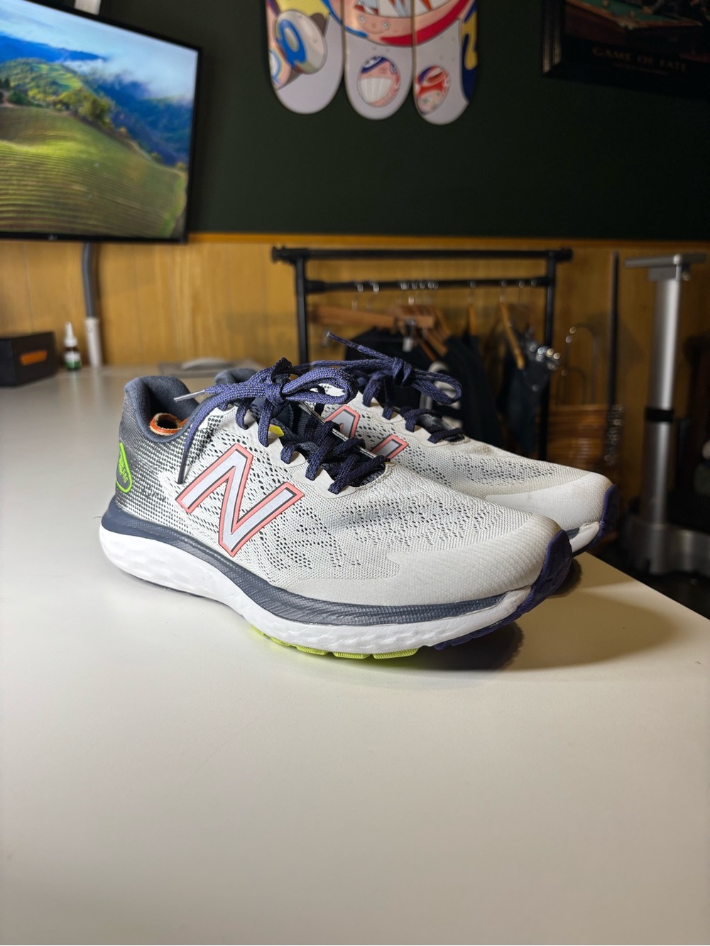 New Balance Fresh Foam W680LW7 Running Shoes, Women's Size 9.5